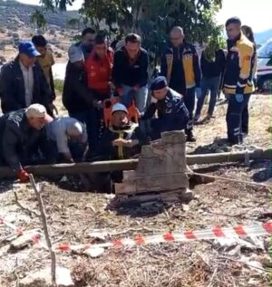 bucakta kuyuya dusen vatandas itfaiye ekipleri tarafindan kurtarildi WwBdEgx8.jpg